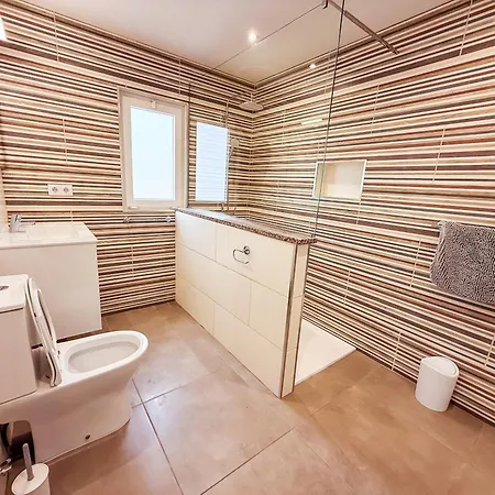 Casa Da Cisterna וילה אלבור