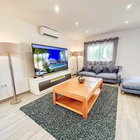 Casa Da Cisterna אלבור